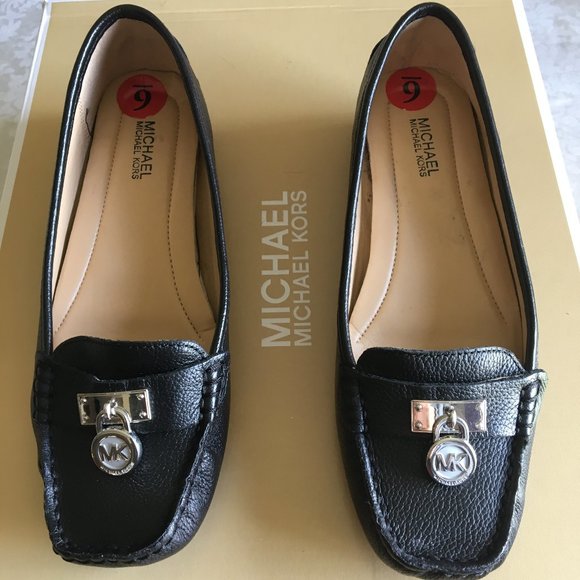 Michael Kors flats size 6 - Picture 1 of 4